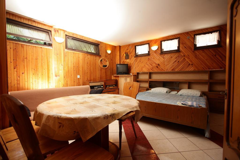 Vila Pas Justina Palanga Exteriér fotografie